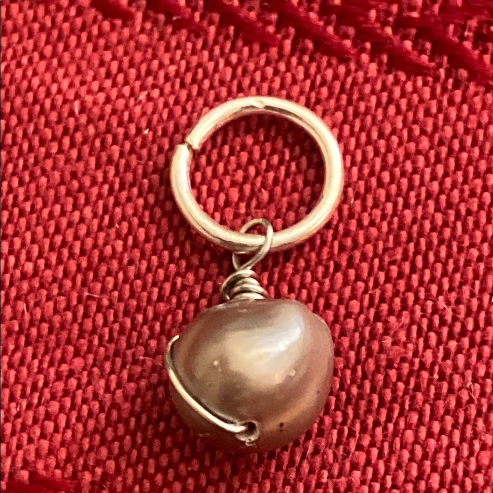 5/$10❤️❤️❤️❤️NEW HandMade Carmel Freshwater Pearl Charm Pendant